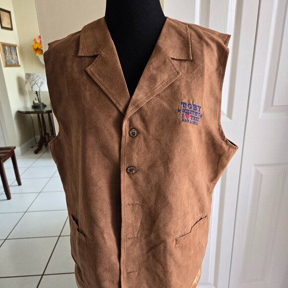Toby Keith's I Love This Bar & Grill Size M Vest - Picture 1 of 8